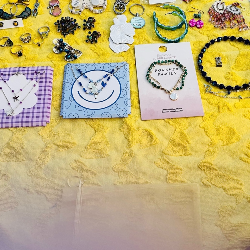 Bulk Jewelry Collection - Picture 5 of 9